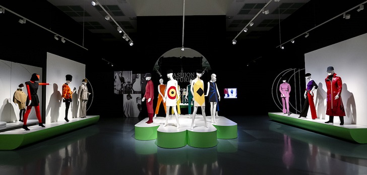 Pierre Cardin se exhibe en Düsseldorf 